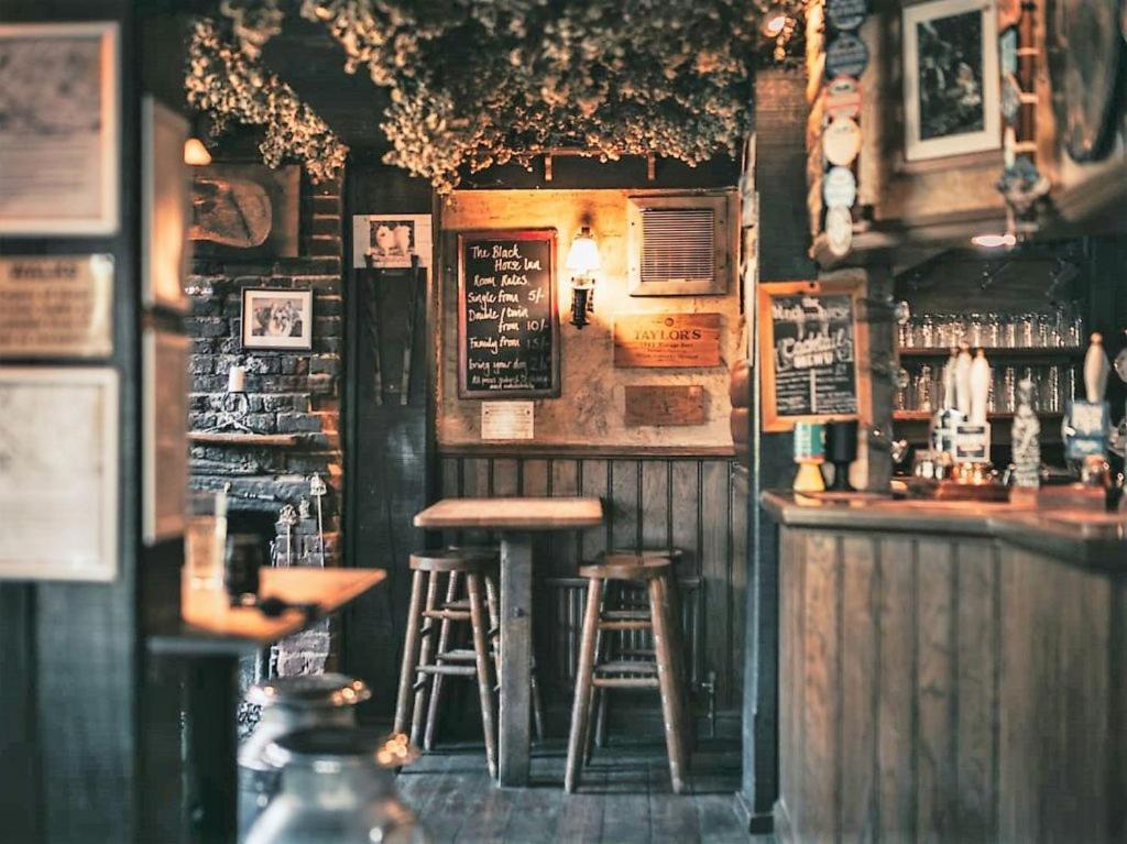 The Black Horse Inn Мейдстон Екстер'єр фото